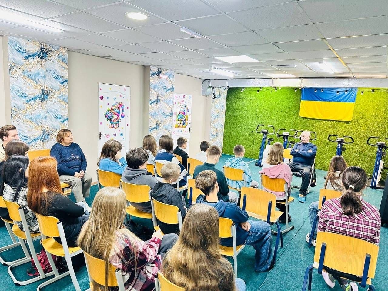 Wohltätigkeitsaktion „Gemeinsam zurück in die Schule“ für Kinder in der Ukraine